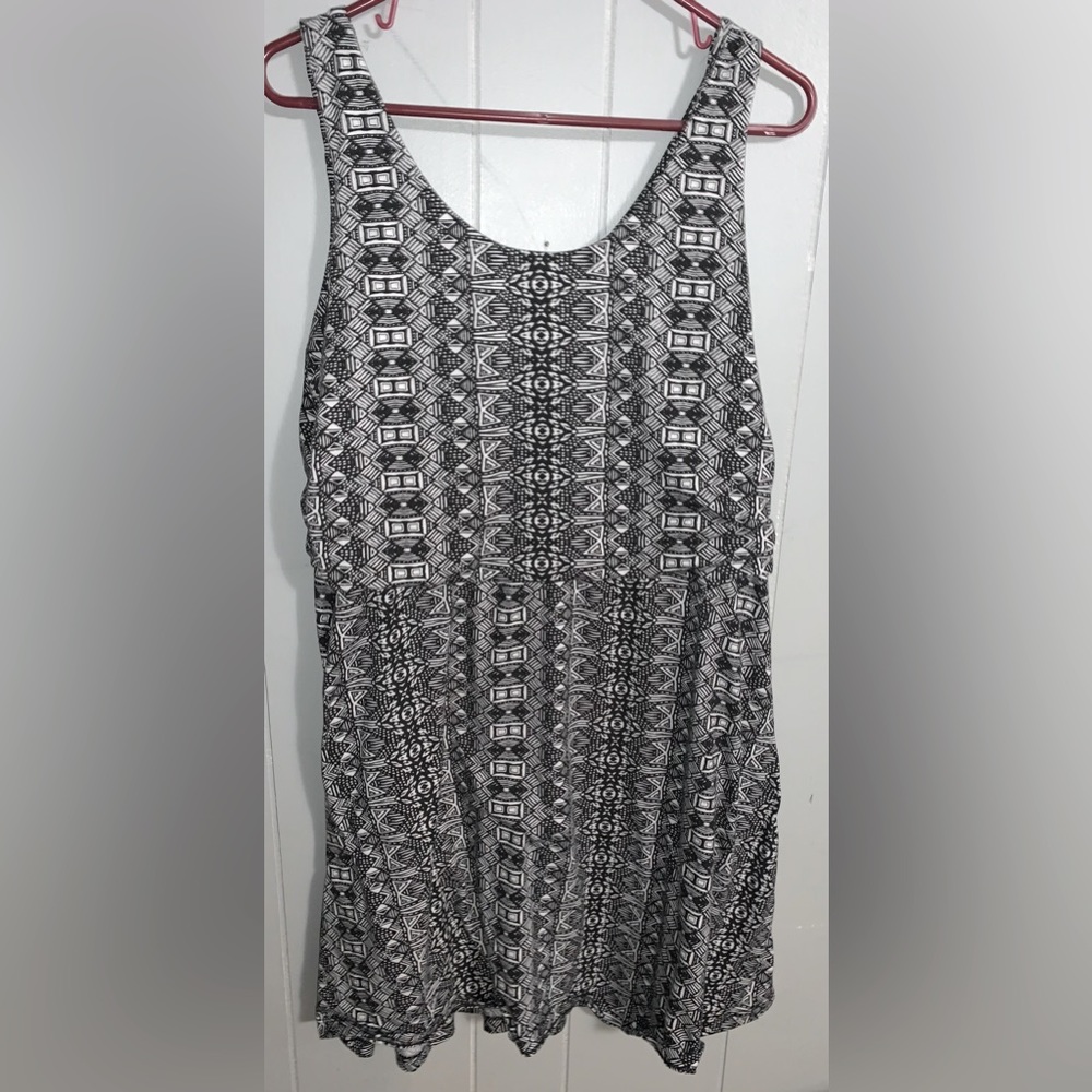 Faded Glory Black White Sleeveless Tank Strap Midi Dress